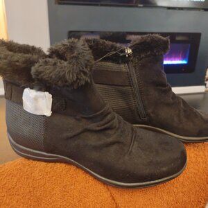 NWT Easy Spirit Flex Step Black Faux Fur Lined Ankle Boots Women’s 6.5